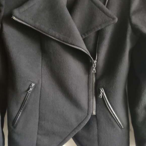 Trina Turk wool moto winter coat - faux leather - sweater trim - EUC - size 10 - Picture 4 of 8